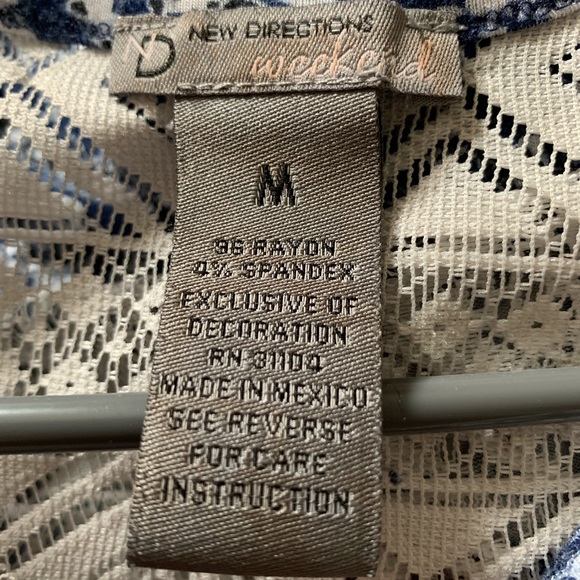 Cotton and lace top - Picture 10 of 10